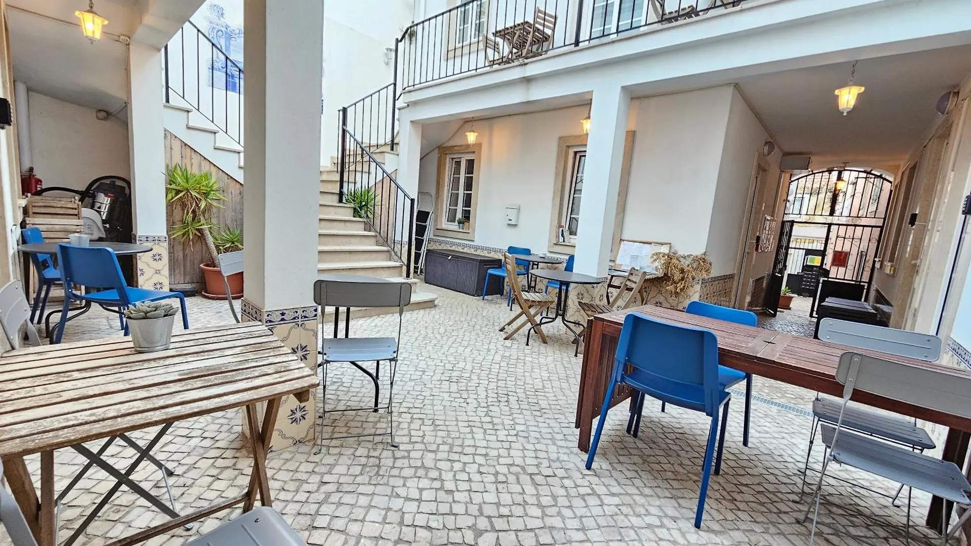 Bmyt - The Villa Lisboa